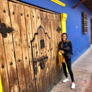 Meet your Posher, Daniella